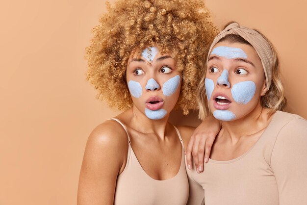 Oczyszczanie skóry twarzy: rytuał, który zmienia codzienną pielęgnację