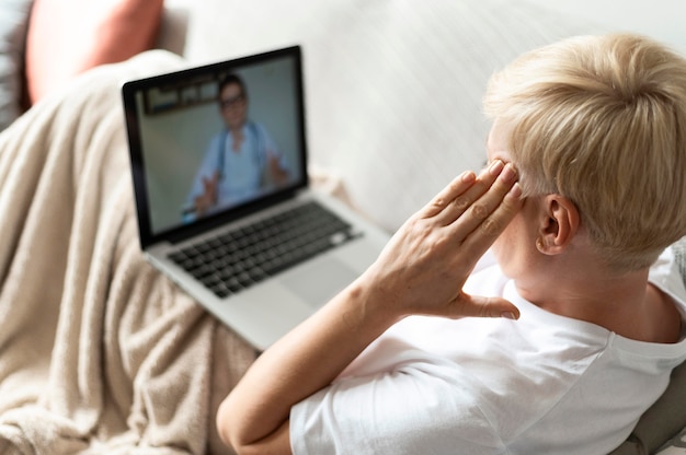 Jak terapia online może pomóc w radzeniu sobie z zaburzeniami lękowymi?